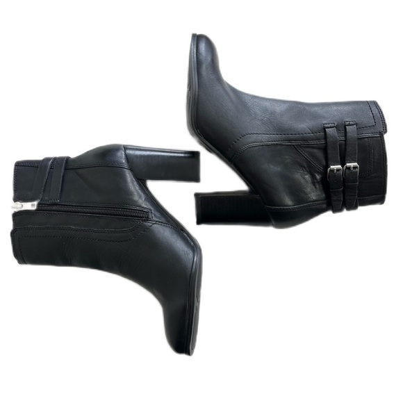 Marc Fisher | Women's Kattie  Ankle Boot Black Leather Size 7 - Picture 2 of 8